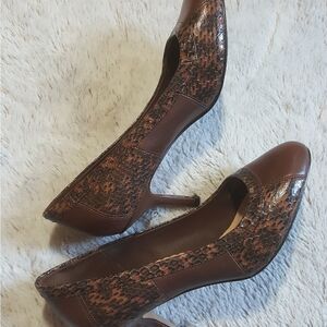 JOHNSTON & MURPHY Snake Print Heels Brown Womens Size 6 M